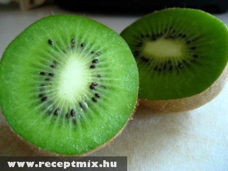 Egy kivi egy ember napi C-vitamin adagját fedezi