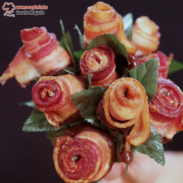 Furcsaság ebédidőben - Bacon rózsa