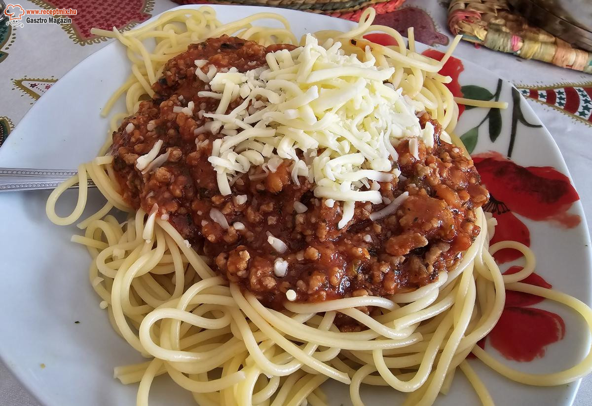 Bolognai spagetti