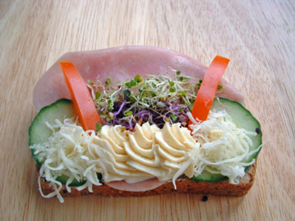 Sonkás szendvics (vendégváró)