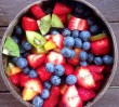 Egészséges nassolnivaló: gyümölcssaláta