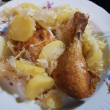 Káposzta és burgonya ágyon sült csirke
